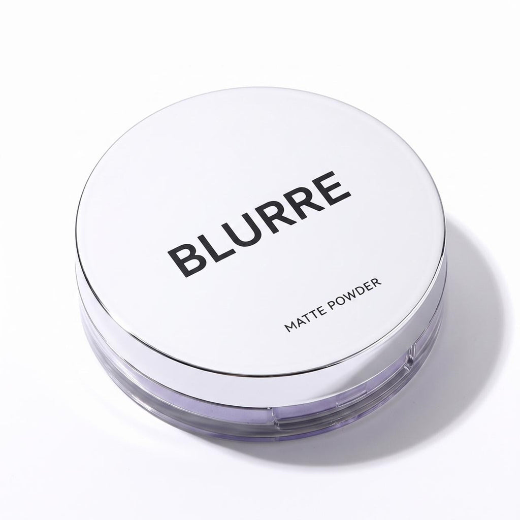 Blurre Matte Powder compact, closed